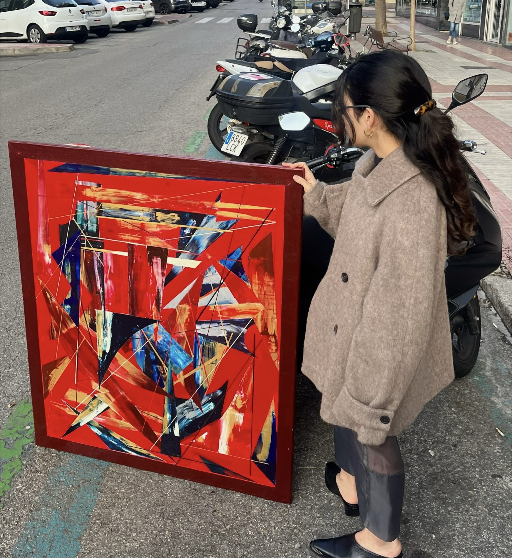 Soft tonal gradations and subtle marks in abstract form