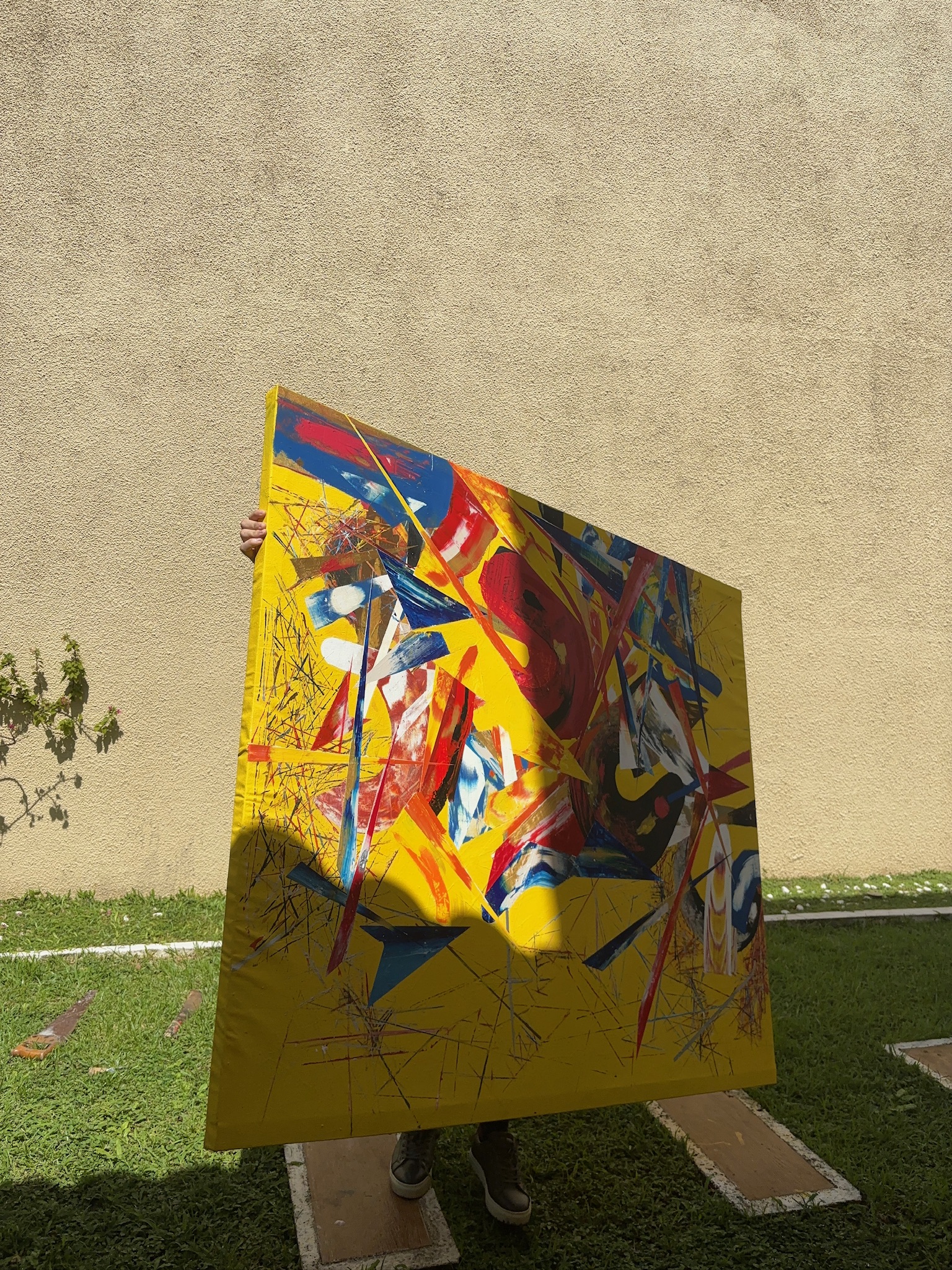 Contrasting hues combined in geometric abstract style