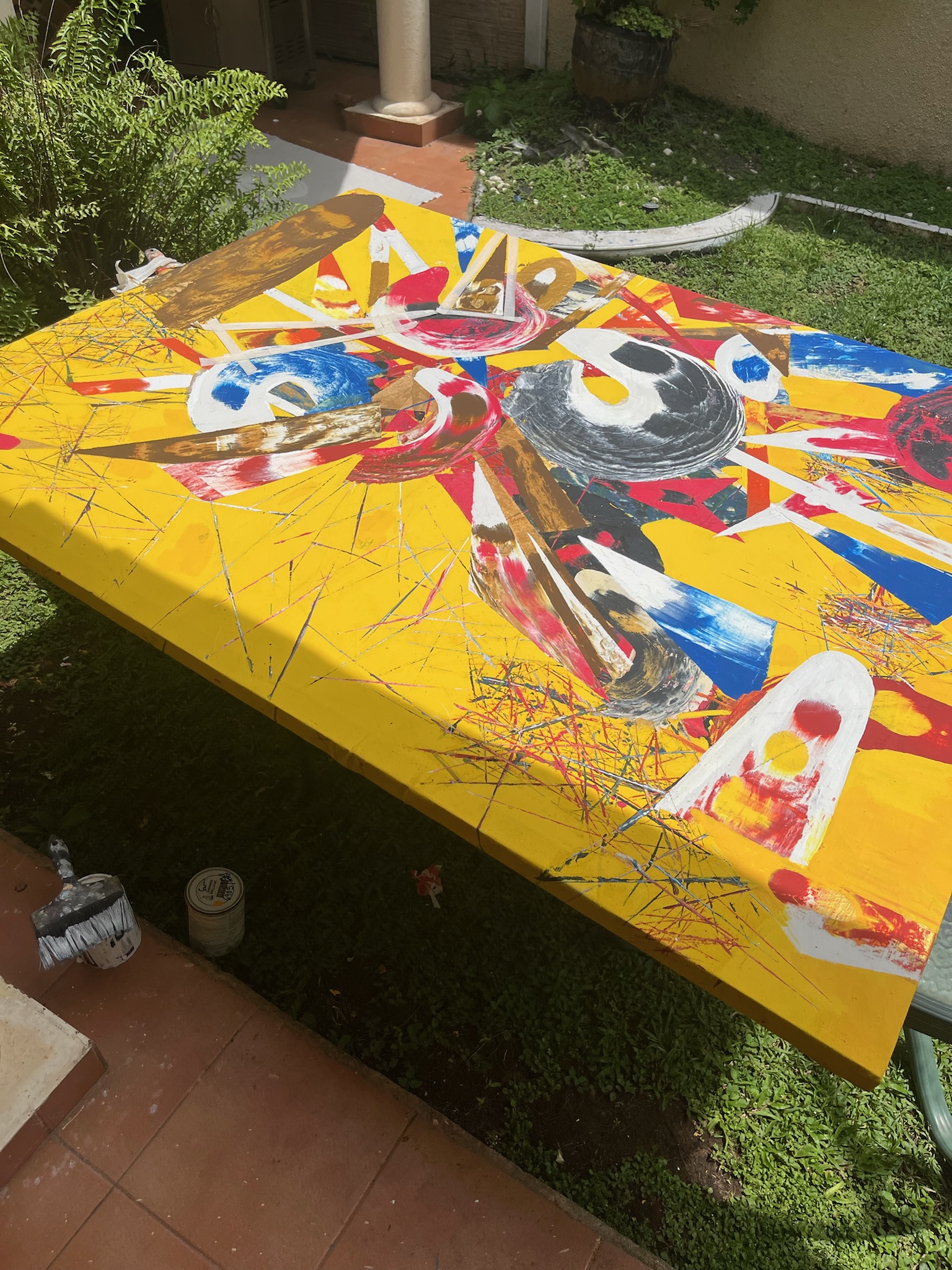 Harmonious blend of shapes in a minimalist style